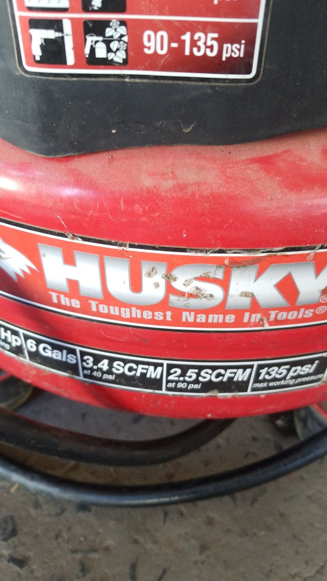 Husky 6 gallon air compressor good condition for Sale in Meriden, CT