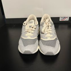 New Balance Women’s Size 6.5