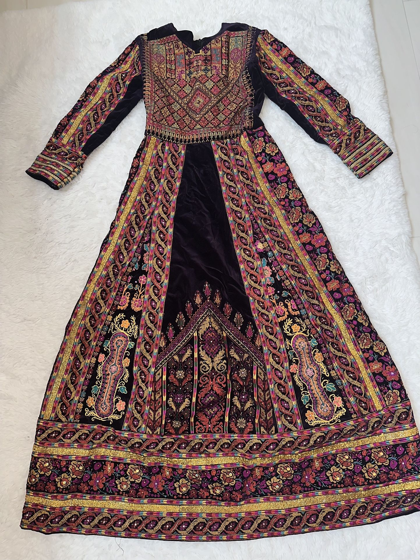 Custom Henna Thobe (with belt and skirt)