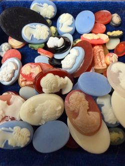 Vintage Cameos
