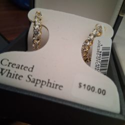 Earings ( White SAPPHIRE)