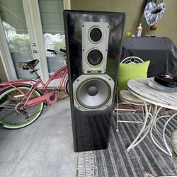 Yamaha Vintage Tall Speakers 