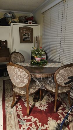 Beautiful Oak Table