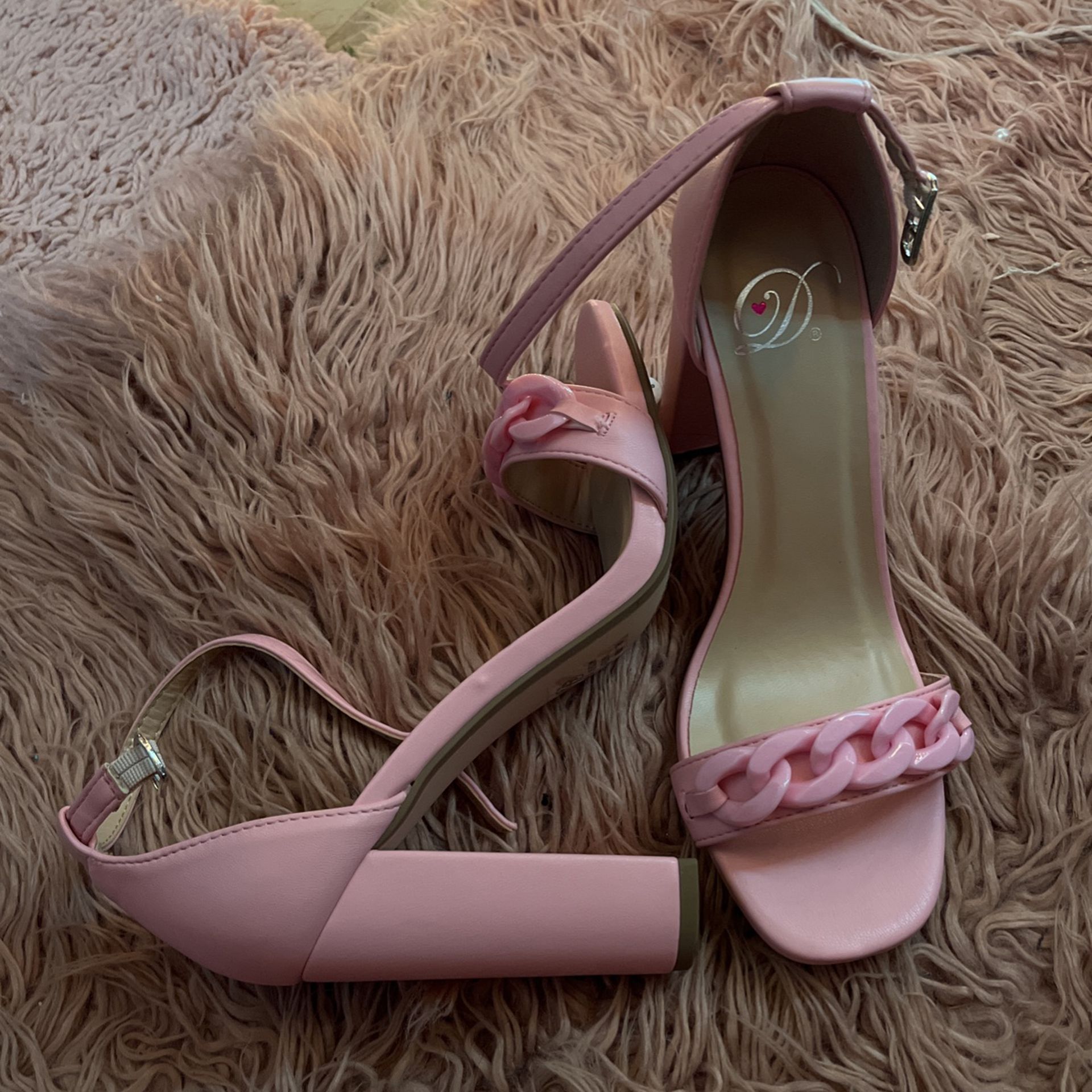 Pink Heels 5.5