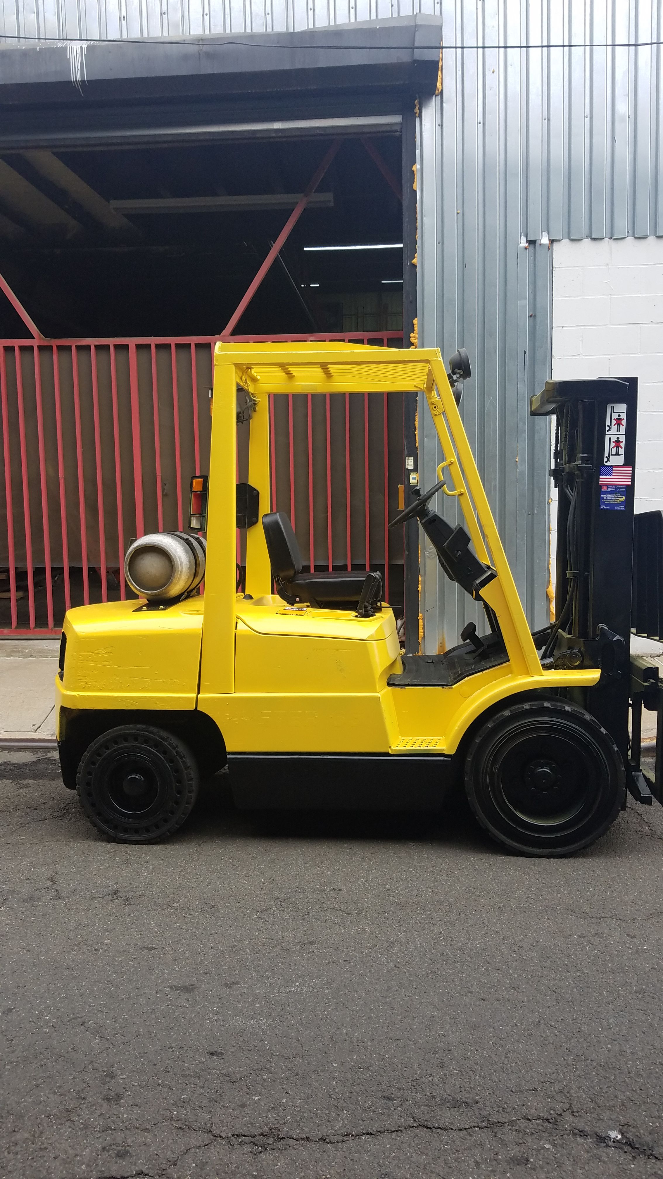 HYSTER FORKLIFT 6500 LBS