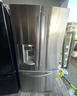 LG French Door Fridge – Stainless, Ice/Water Dispenser