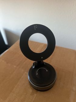 MagSafe smartphone holder