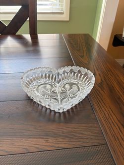 Hofbauer Byrdes Lead Crystal Heart Dish