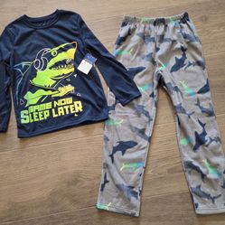 Boys NEW w/tags Shark PJ'S Size:8
