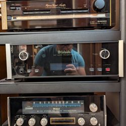 McIntosh C47 Audio Preamplifier + Remote