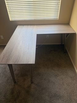 L shaped Desk for sale