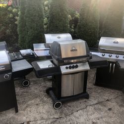 Collection of assorted propane And Natural Gas Grills
