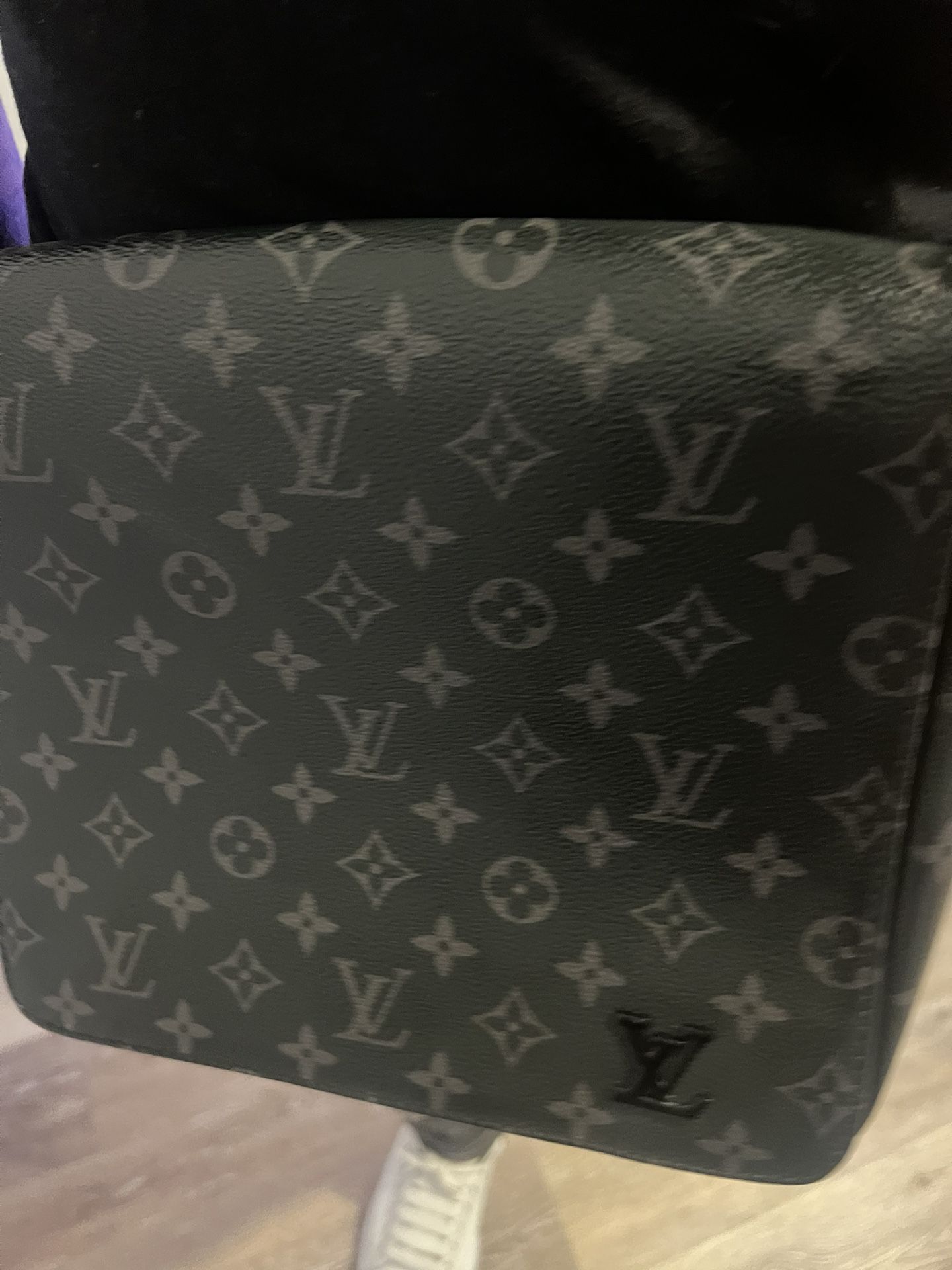 Louis Vuitton Messenger Bag