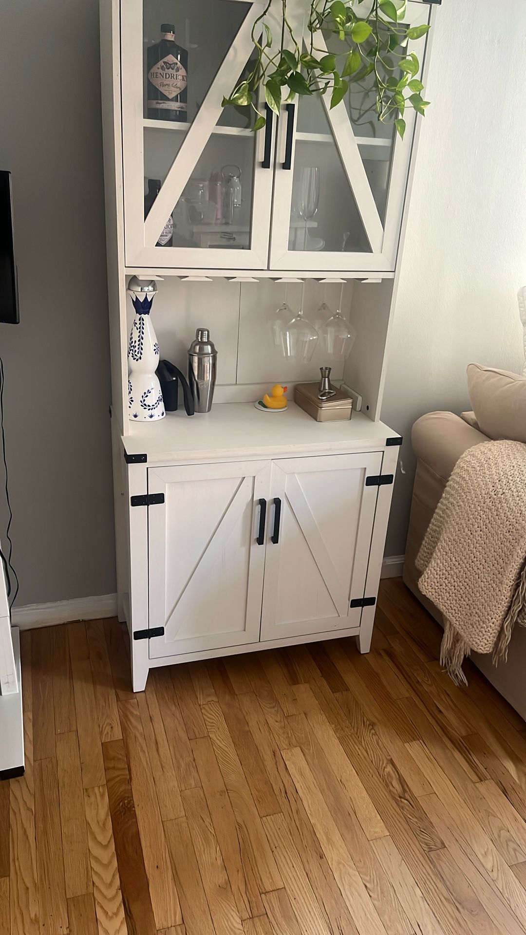 Paxton 32.5'' Bar Cabinet