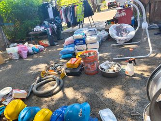 GARAGE SALE