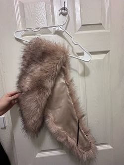 New without Tag Furry Scarf