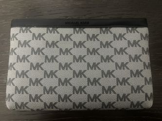 Michael Kors Make Up Bag