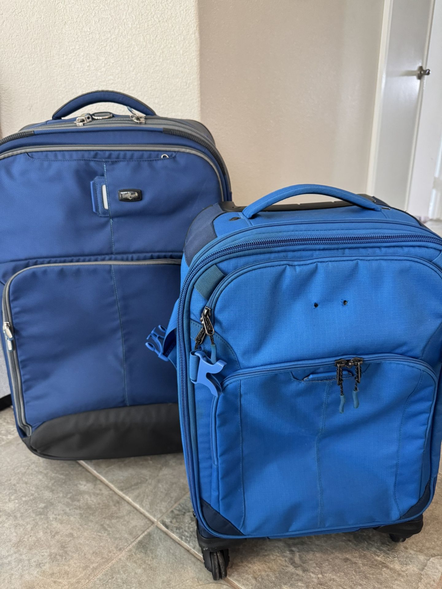 Eagle Creek Spinner Luggage Set Two Pieces