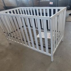 Baby crib