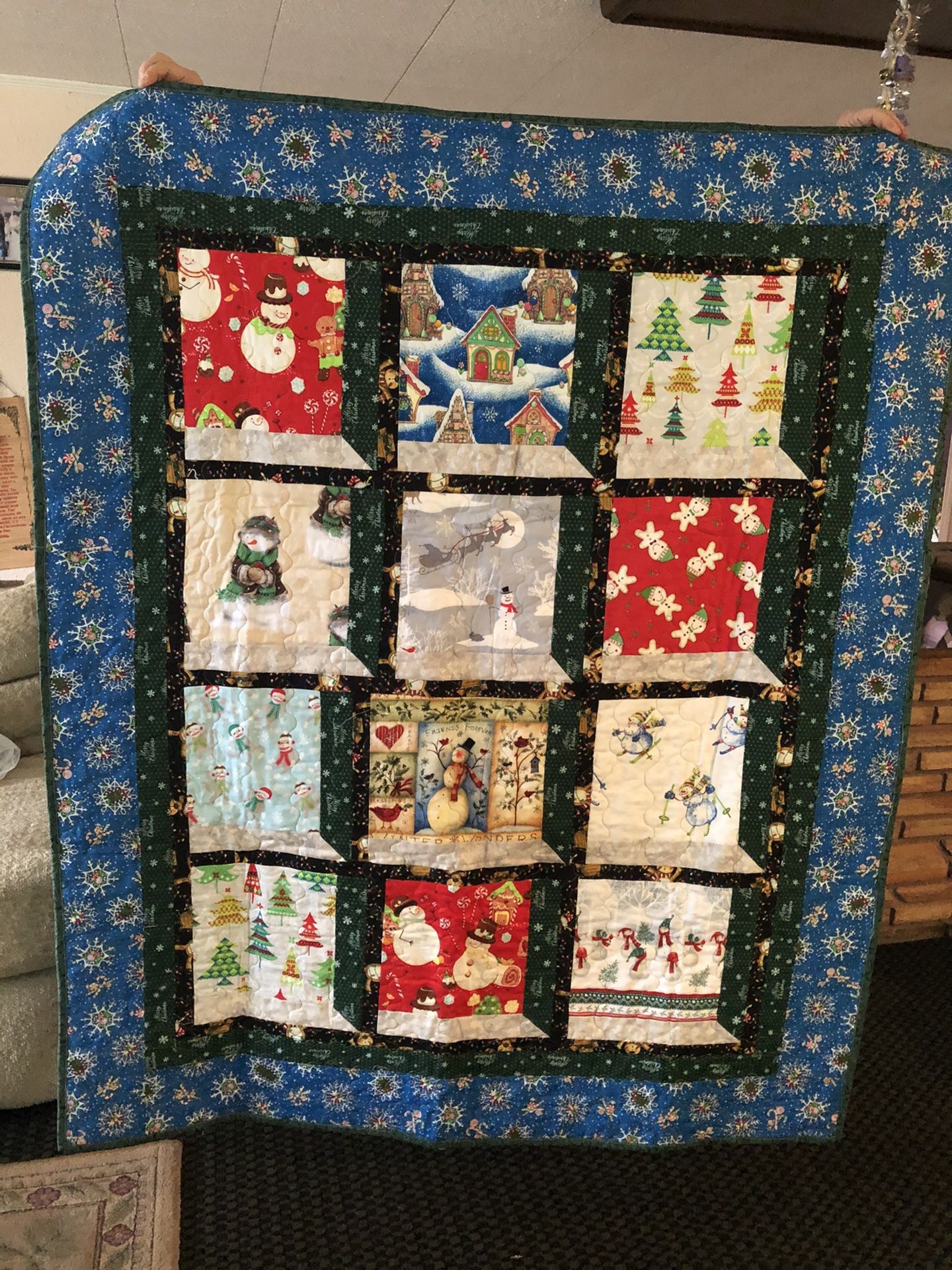 Handmade quilt ( Christmas/winter)