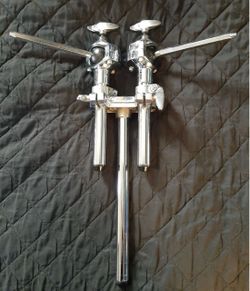 Yamaha tom mount. Read full description below.