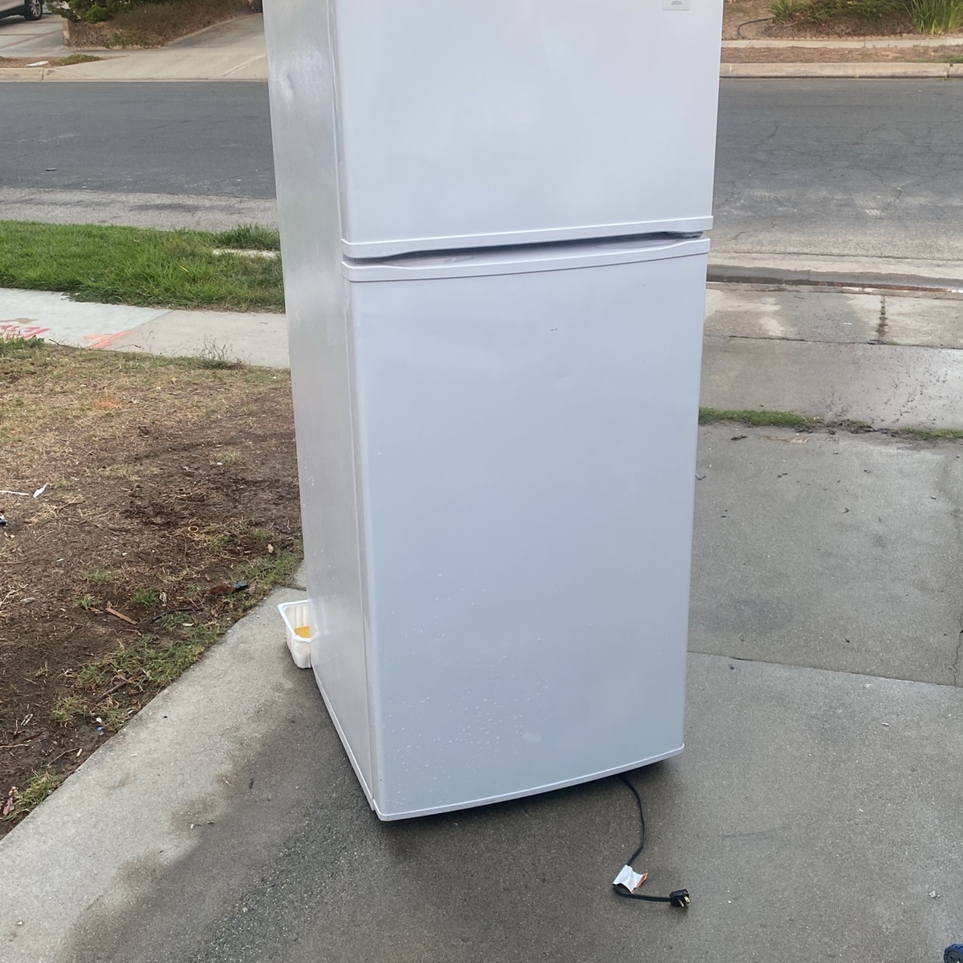 Refrigerator
