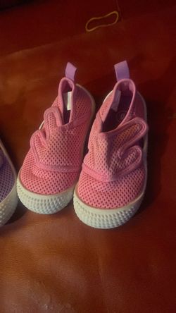 Girls shoes