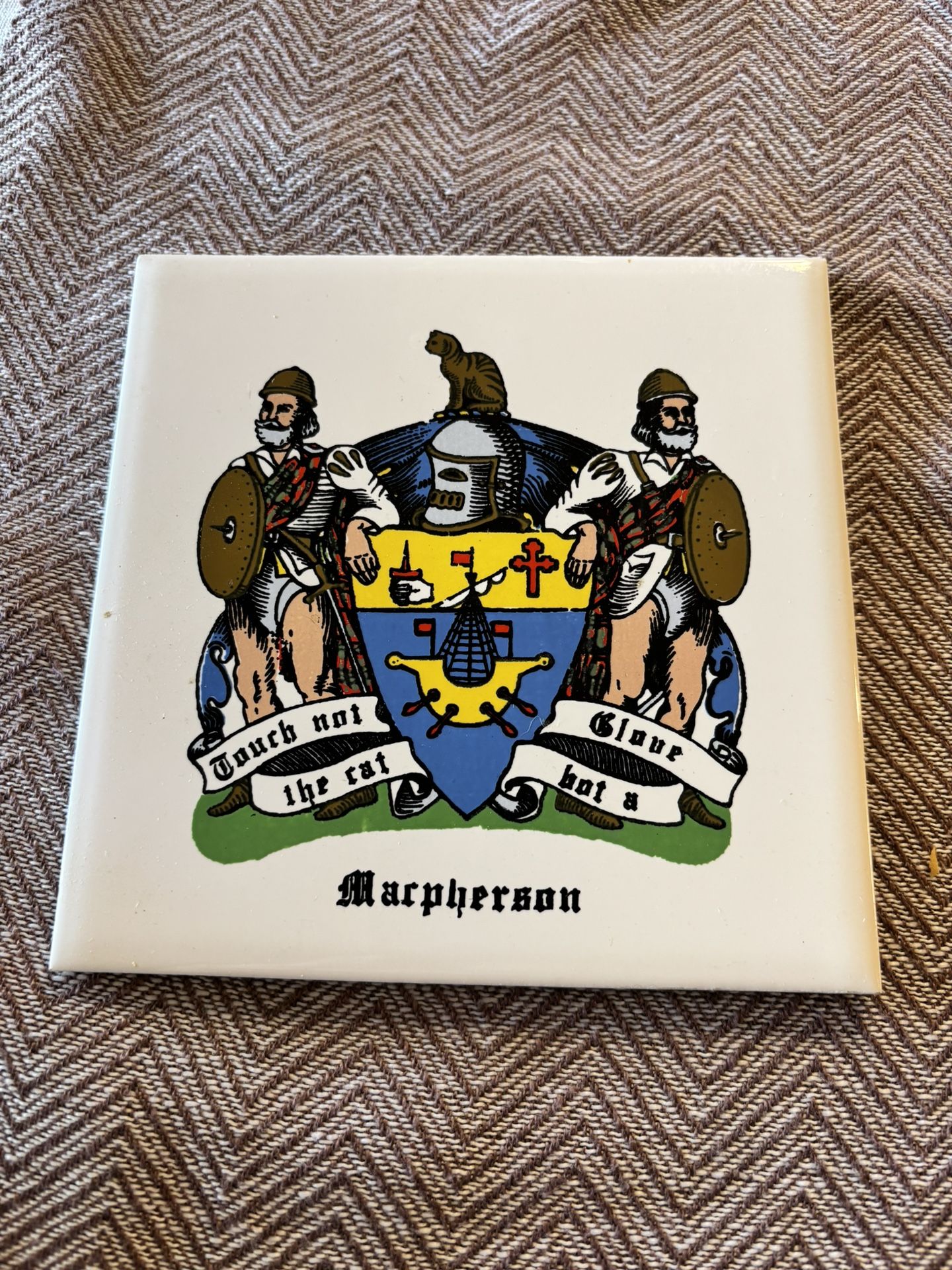 Macpherson family crest