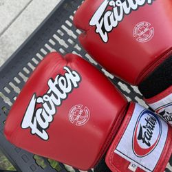 Fairtex Gloves (Red)