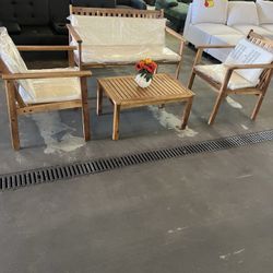  4 Piece Patio Furniture Set Outdoor Conversation Set Wood Sofa Table Set with Cushions, Acacia Wood Chairs & Coffee Table Set for Garden Backyard Poo