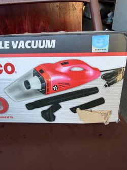 Texaco Portable Car Vacuum with Attachments