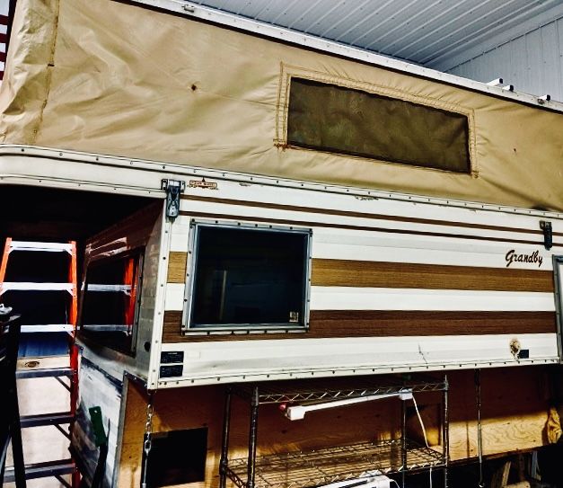Pop Up Truck Camper Grandby Four Wheel Camper)