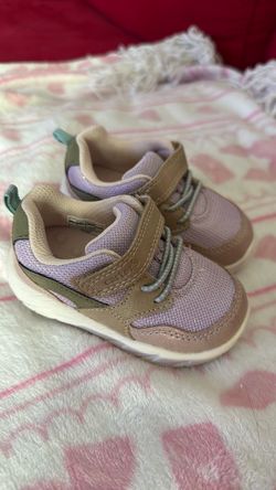 Training shoes for walking