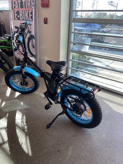 Electrc Bicke  20’’ Inch Wheels .