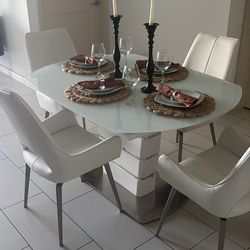 Luxury Modern Expandable Glass Dining Table Set – 4 Twistable Leather Chairs