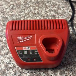 Milwaukee M12 Charger New