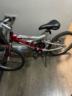Rhino Outreach Full Suspension Mountain 10ip ageBike