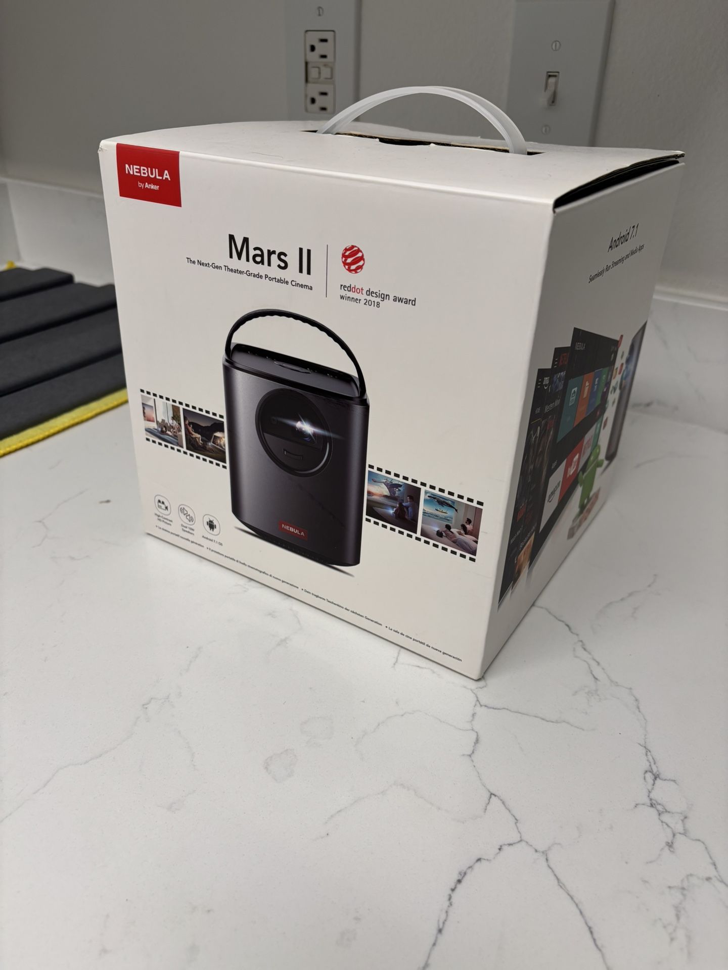 Mars 2 Projector