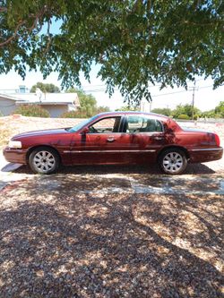 2005 Lincoln Towncar Ultimate