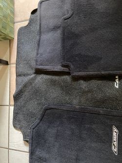 2012-2017 Toyota Camry black carpet mats. Drivers, passenger,both back seats and trunk.