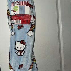 HELLO KITTY TWIN BLANKET 