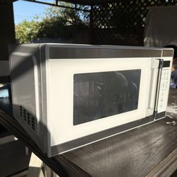 Hamilton Beach Microwave 
