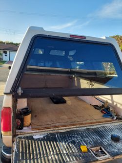 Camper shell