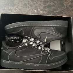 Jordan 1 Low Travis Scott’s Black Phantoms 
