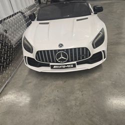 Mercedes car battery and remote