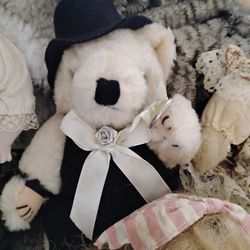Top Hat Bear $15