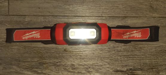 Milwaukee USB Rechargeable Hard Hat Headlamp