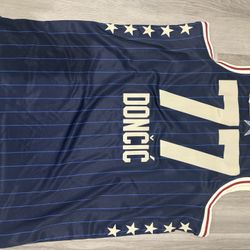 NBA JERSEY LUKA DONCIC
