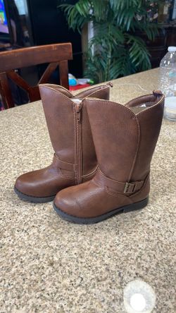 Oshkosh boots size 11T