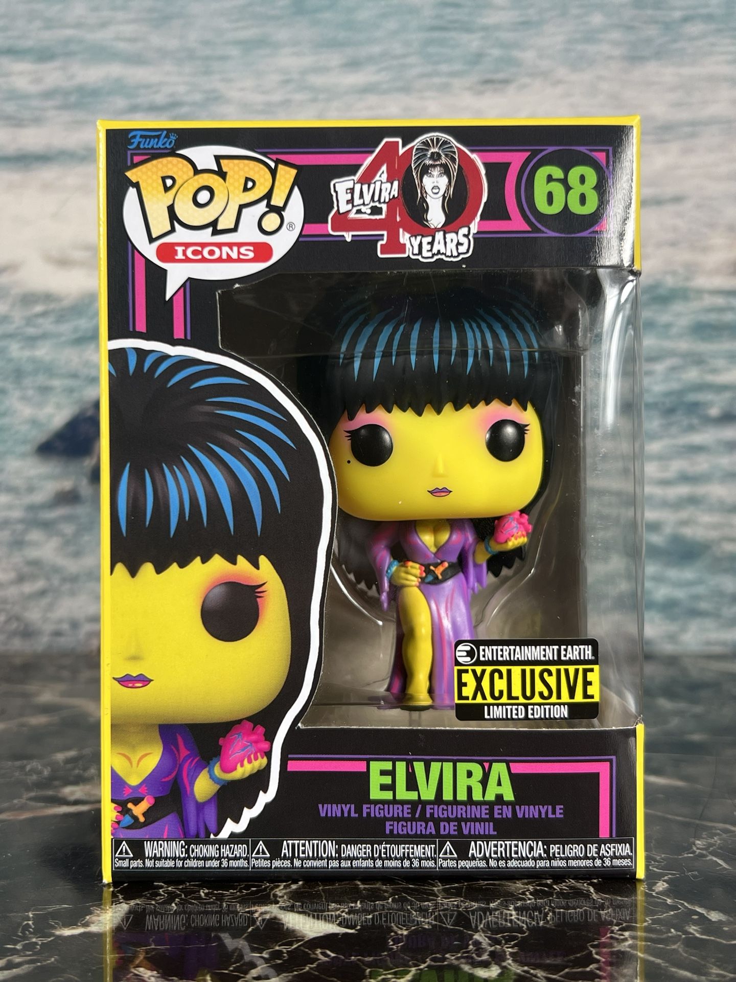 Funko Pop Elvira
